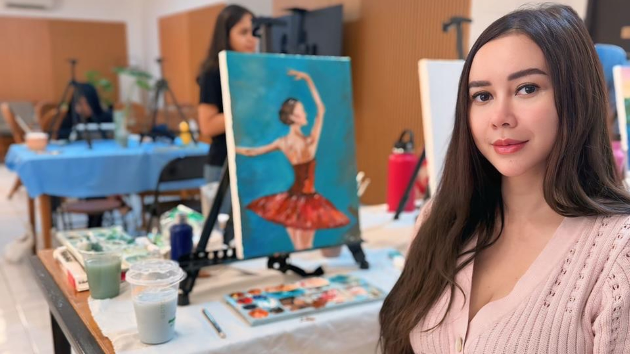 Aura Kasih. IG : @aurakasih