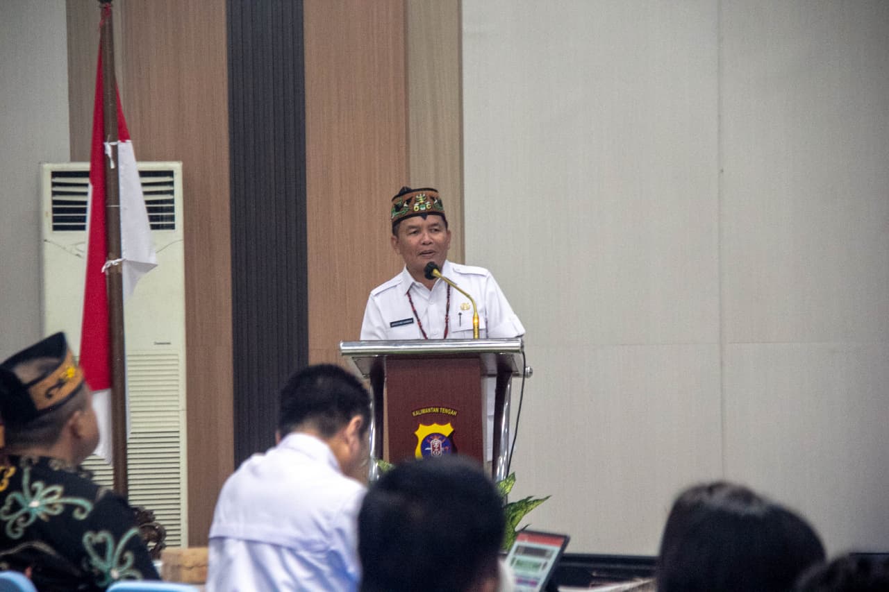 Gubernur Kalteng H Agustiar Sabran