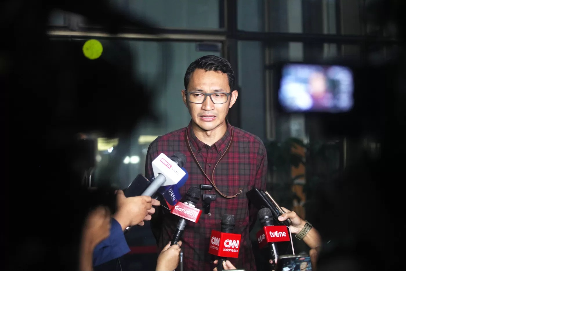 Juru bicara KPK Budi Prasetyo memberi keterangan pers terkait Rehabilitasi Eks Dirut ASDP Ira Puspadewi di Gedung Merah Putih KPK, kuningan, Jakarta, Rabu (26/11/2025).