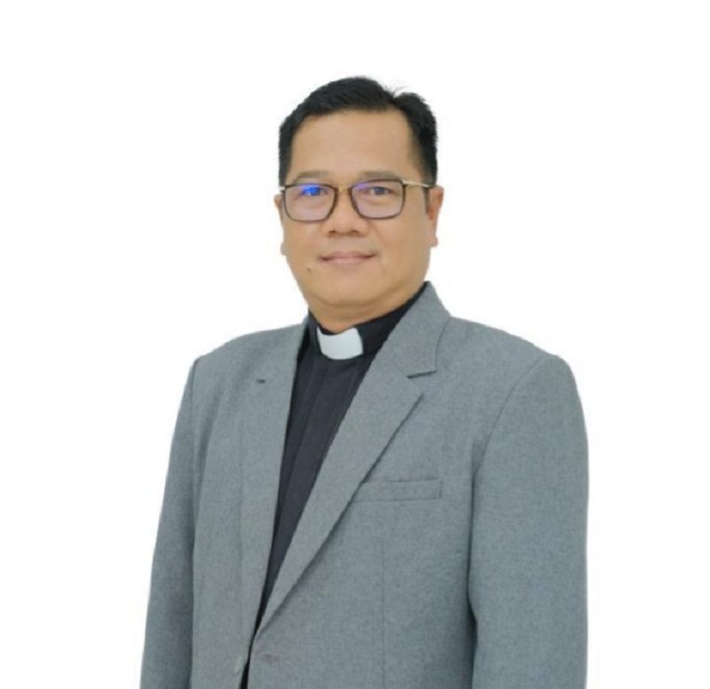 Pdt Ayang Setiawan Tundan