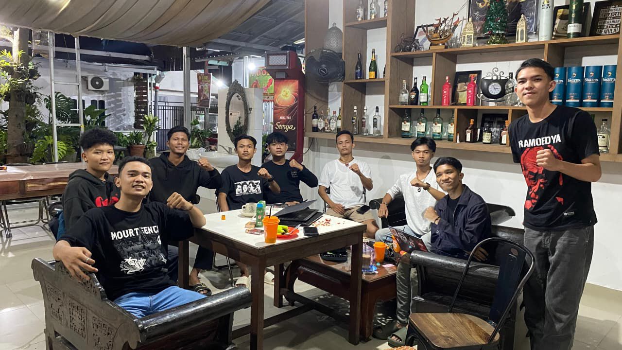 Ngopi marhaenis adalah diskusi internal anggota dan kader GMNI.DOK PRIBADI