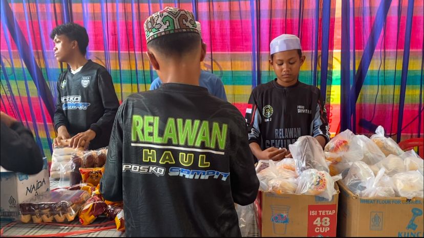 Posko Haul Abah Guru Sekumpul di Jalan Tjilik Riwut Kilometer 6, Sampit.MIFTAH/KALTENGPOS.JAWAPOS.COM