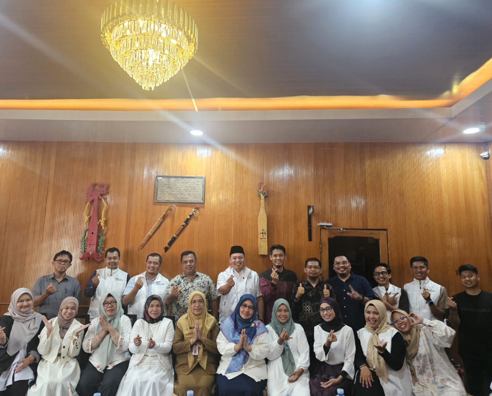 Pengurus PW MES Kalteng berotot bersama selesai kegiatan Silakwil, Selasa (30/12/2025).