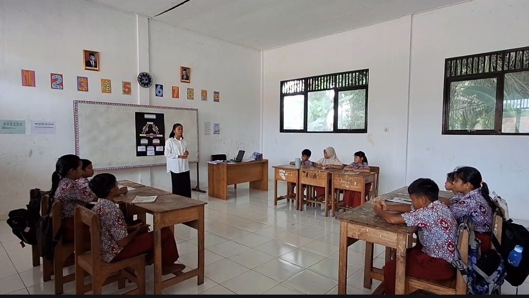 Aktivitas belajar mengajar di SD Parang Batang, Seruyan.DHEA UMILATI/KALTENG POS