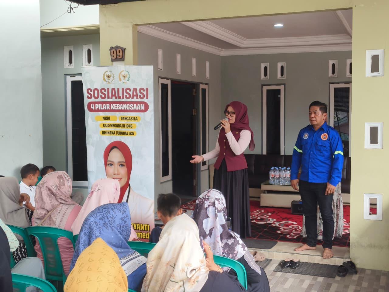 Wakil Ketua Komite III DPD RI, dr. Erni Daryanti