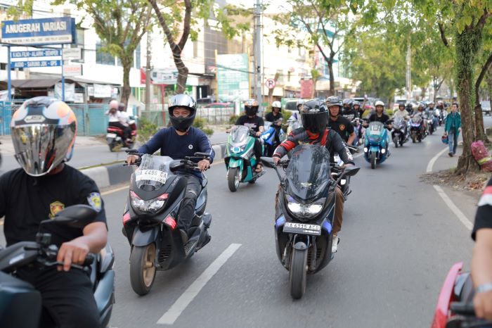 SERU: PT STSJ kembali menghadirkan ruang kebersamaan bagi para pecinta roda dua melalui kegiatan Yamaha Synergy Ride, yang digelar di Banjarmasin, Sabtu (17/1/2026).