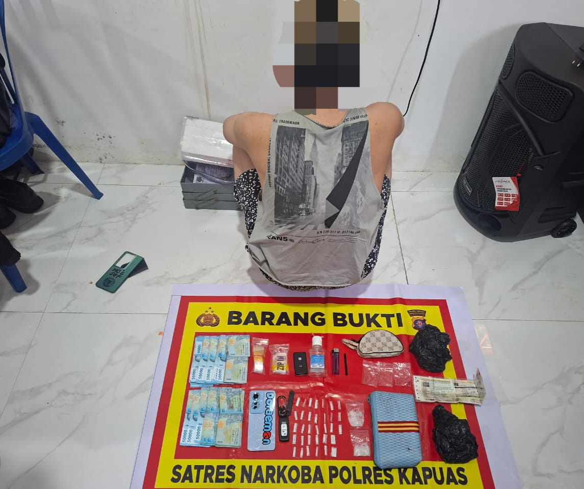 M alias Utuh Feri (42) dengan barang bukti sabu seberat 14,96 gram.