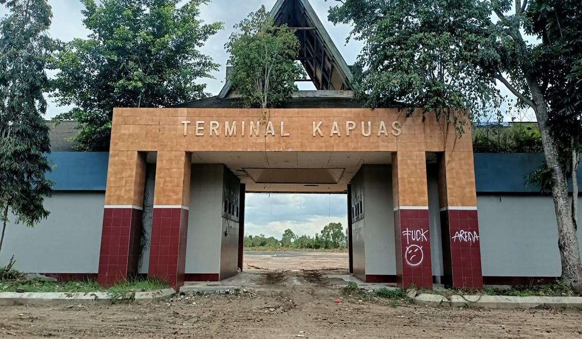 Untuk menghidupkan terminal Kapuas, pemerintah daerah akan melakukan pembenahan terminal ini. ART/KALTENG POS