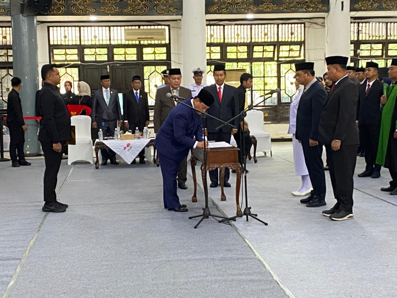 Bupati Halikinnor melantik pejabat eselon III.MIFTAH/KALTENGPOS.JAWAPOS.COM