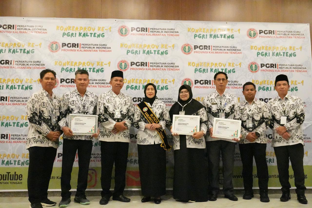 PGRI Kabupaten Barito Utara raih penghargaan.DISKOMINFOSANDI
