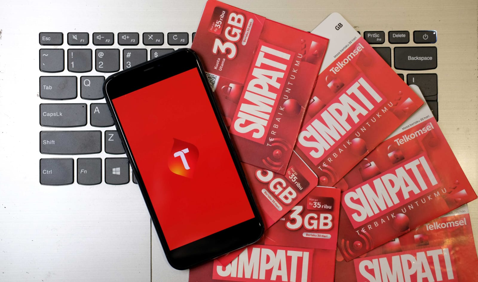 Telkomsel melalui produknya SIMPATI, menghadirkan fitur baru yakni akumulasi kuota.