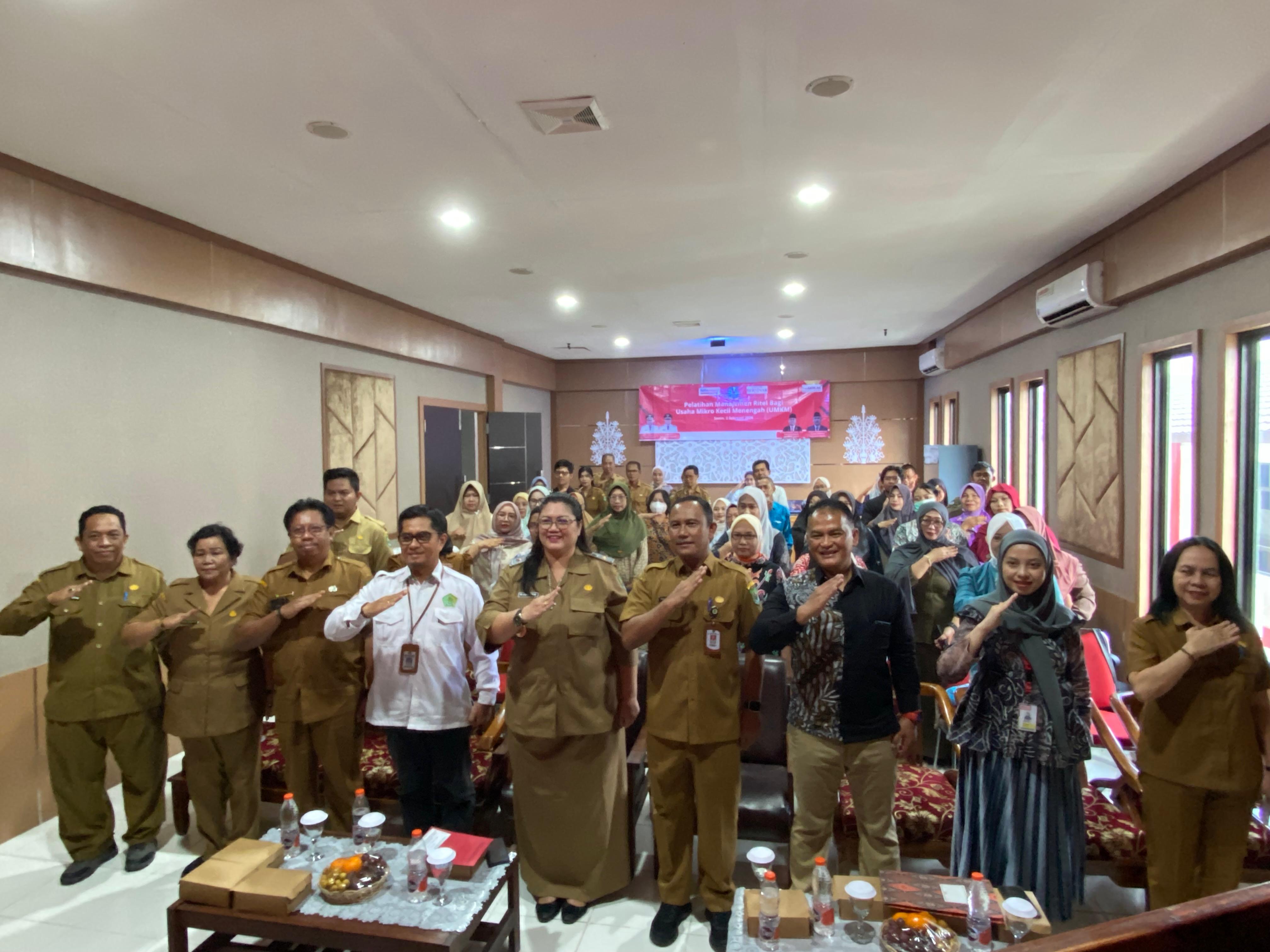 Kolaborasi strategis antara Alfamart dengan Pemkab Kapuas memajukan UMKM.ALFAMART