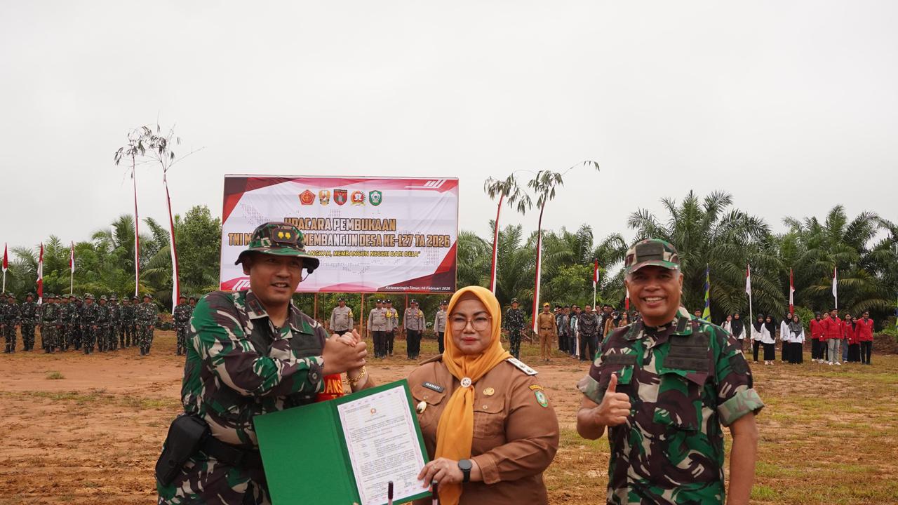 TMMD reguler ke-127 Kodim 1015 Sampit resmi dibuka di Kecamatan Telaga Antang.HUMAS
