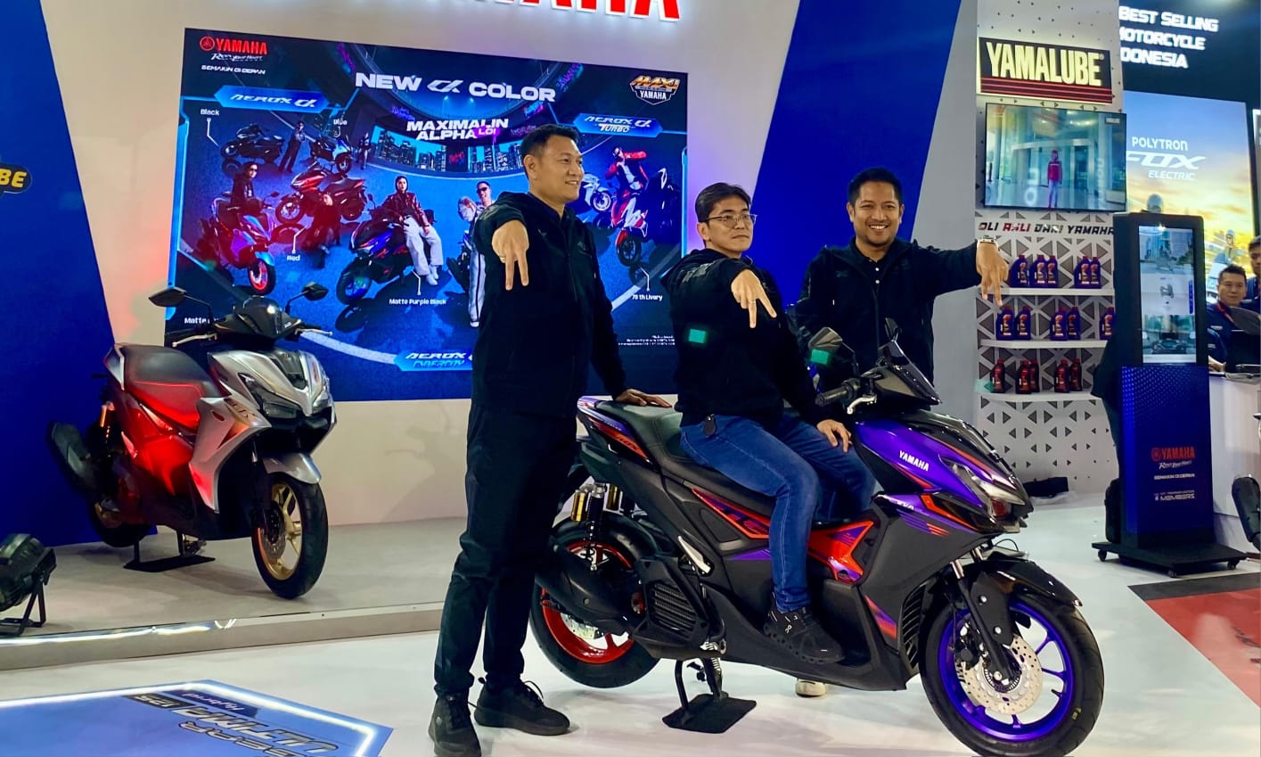BARU: MAXi Yamaha kini kembali memanjakan para konsumen dengan meluncurkan warna dan grafis baru pada Yamaha AEROX ALPHA, bertepatan dengan perhelatan IIMS 2026, di JIExpo Kemayoran, Jakarta (5/2).&nbsp;