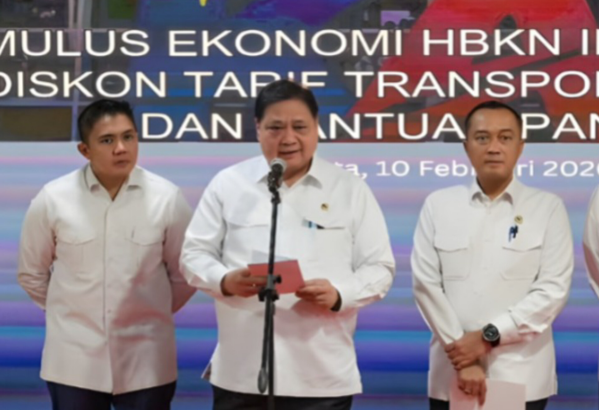 Menteri Perekonomian Airlangga Hartarto memimpin jumpa pers.HUMAS