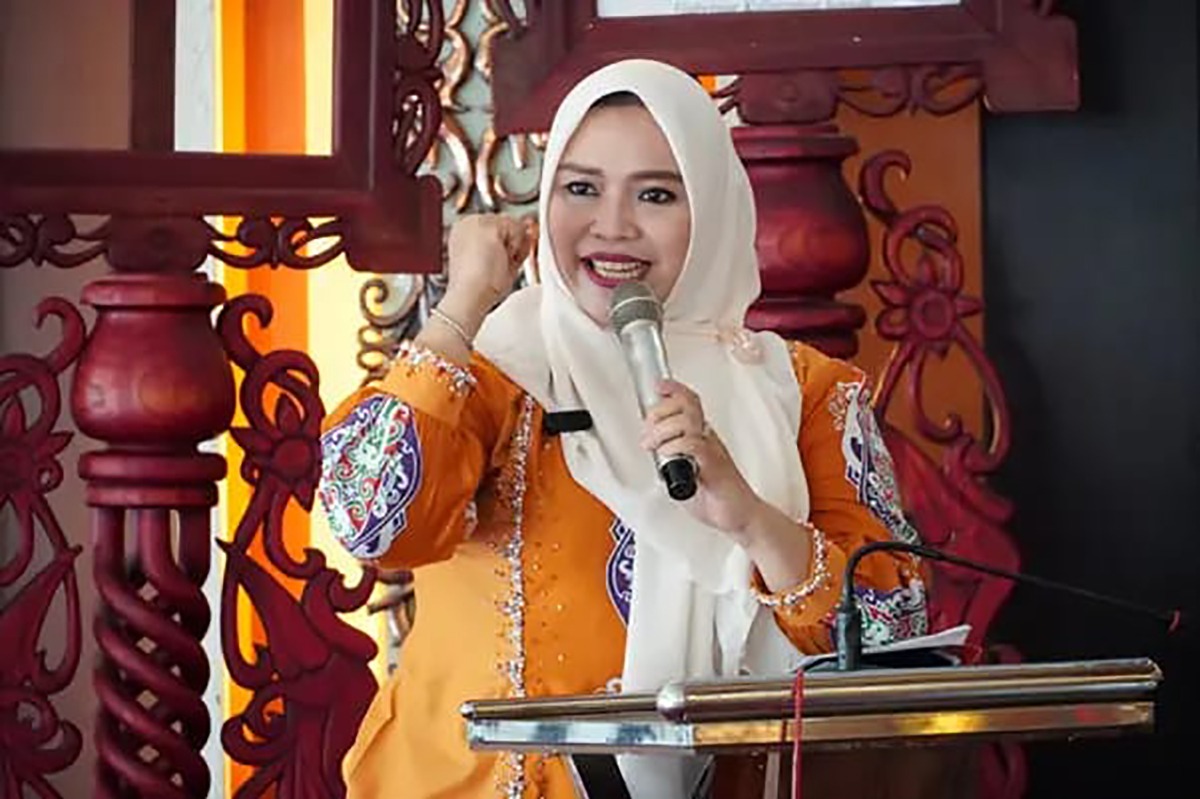Dina Maulidah