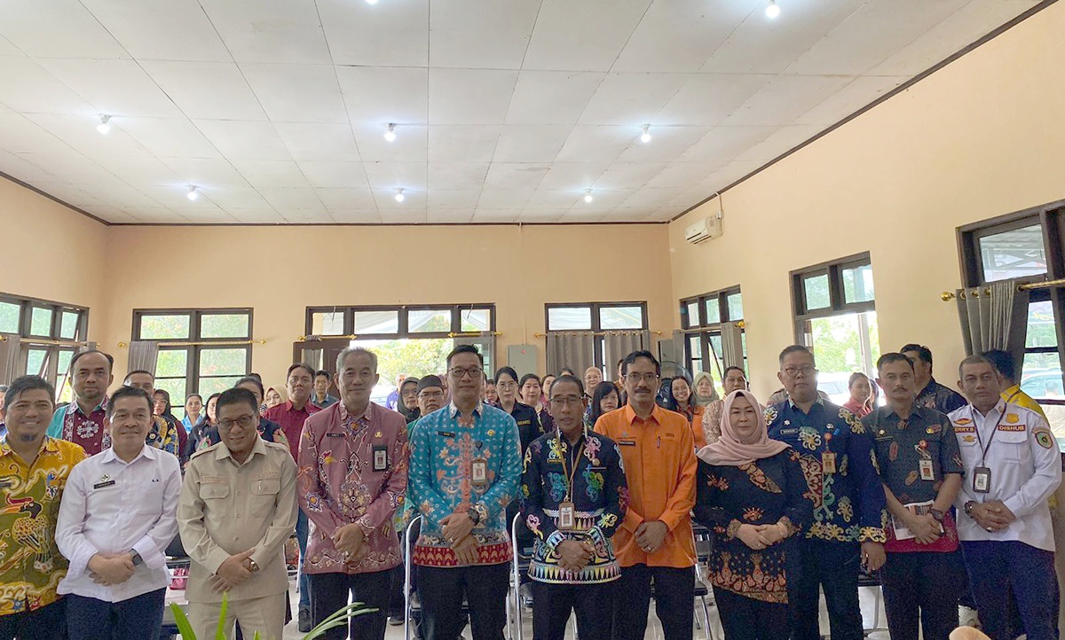 Ketua DPRD Kota Palangka Raya, Subandi mengikuti rangkaian pembukaan Musrenbang di Kecamatan Sebangau, baru-baru ini. ILHAM/ KALTENG POS