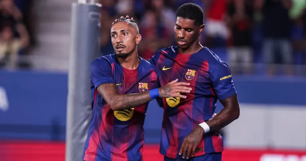 Dua pemain sayap Barcelona, Raphinha dan Marcus Rashford dipastikan absen pada laga kontra Atletico Madrid. (Sumber: Javier Borrego/Europa Press via Getty Images)