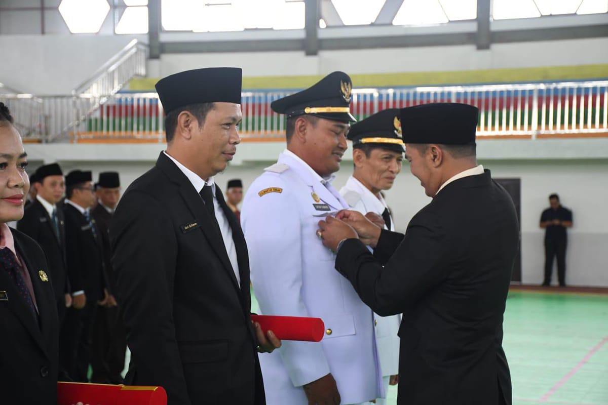 Bupati Pulang Pisau saat pelantikan pejabat di lingkup Pemkab Pulang Pisau, Jumat (14/2/2026).