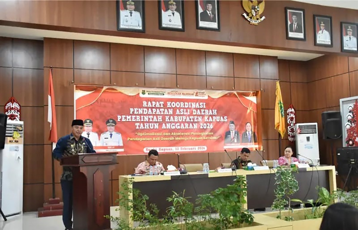 Wakil Bupati Kapuas Dodo membuka Rakor PAD Kabupaten Kapuas Tahun 2026 di Aula Kantor Bapperida, Jumat (13/2/2026).