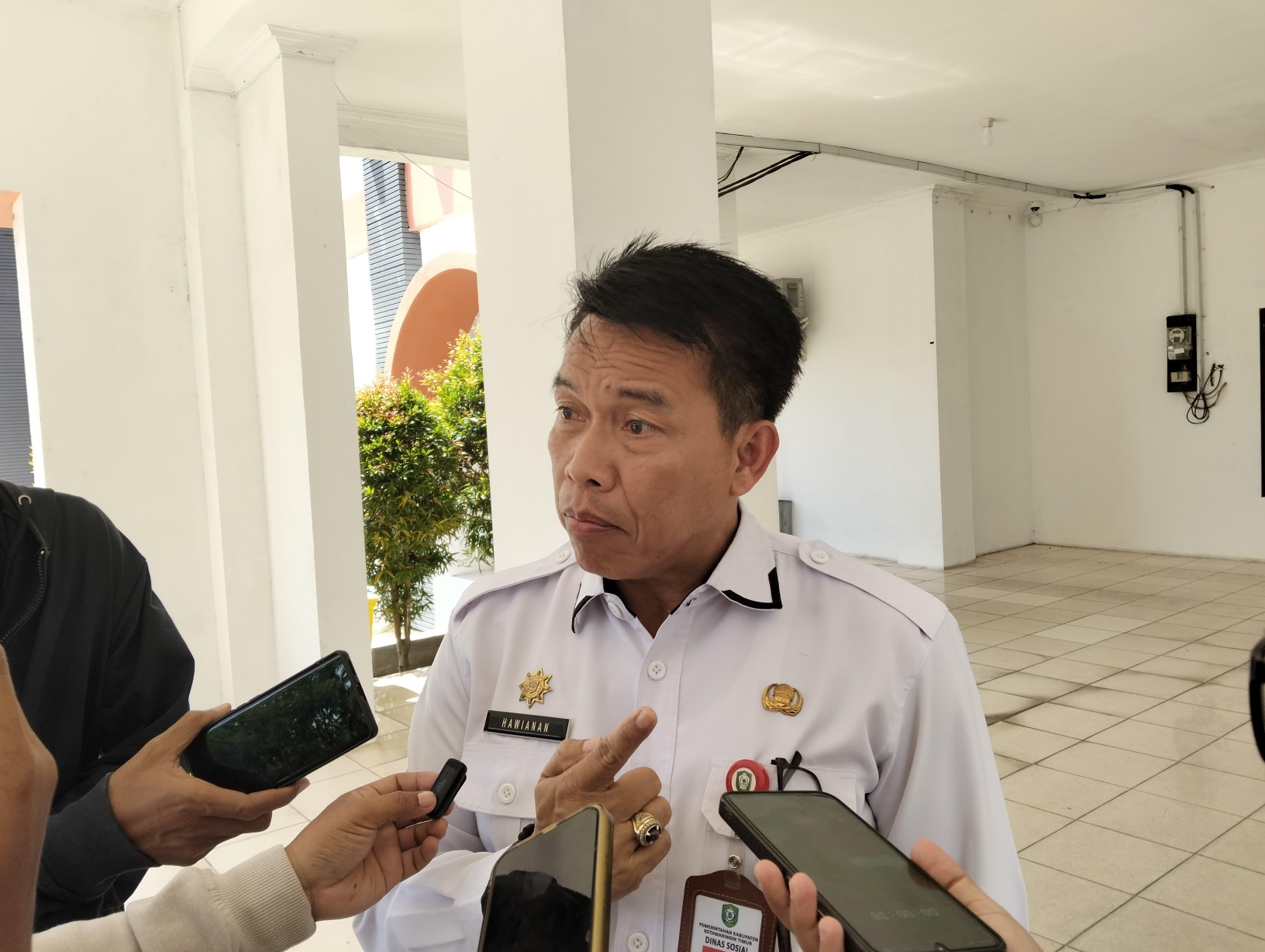 Kepala Dinsos Kotim, Hawianan