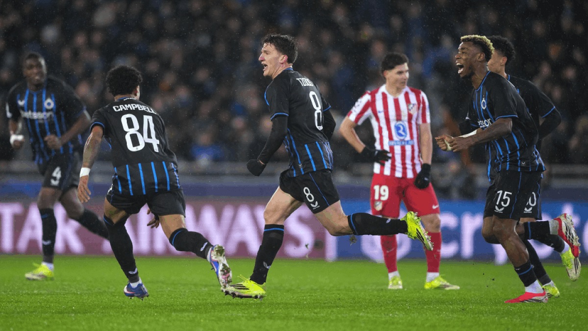 Para pemain Bayer Leverkusen merayakan gol yang dicetak Patrik Schick ke gawang Olympiacos. (Sumber: &copy; AFP)