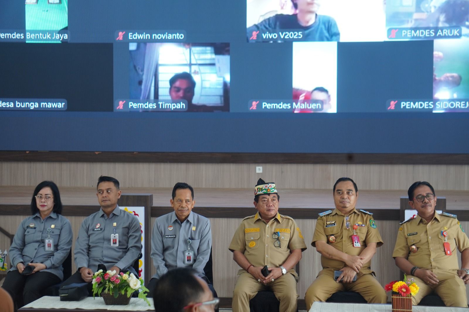 Bupati Wiyatno dan jajaran turut hadir.HUMAS
