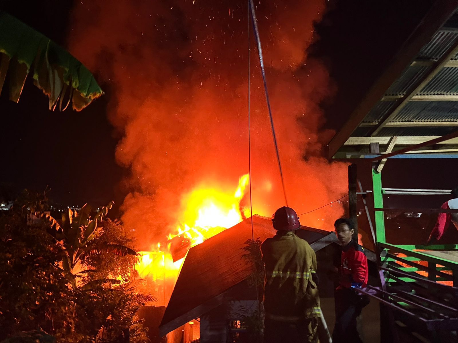 Kebakaran rumah di Muara Teweh.DAMKARMAT BARITO UTARA