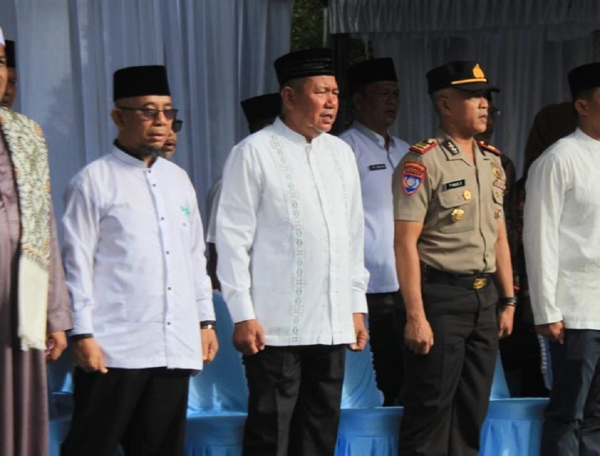 Anggota DPRD Batara, H. Al Hadi menghadiri peresmian Pasar Ramadan 1447 H di kawasan depan Masjid Raya Shirathal Mustaqym, Muara Teweh, Kamis (19/2/2026). RENO KALTENG POS