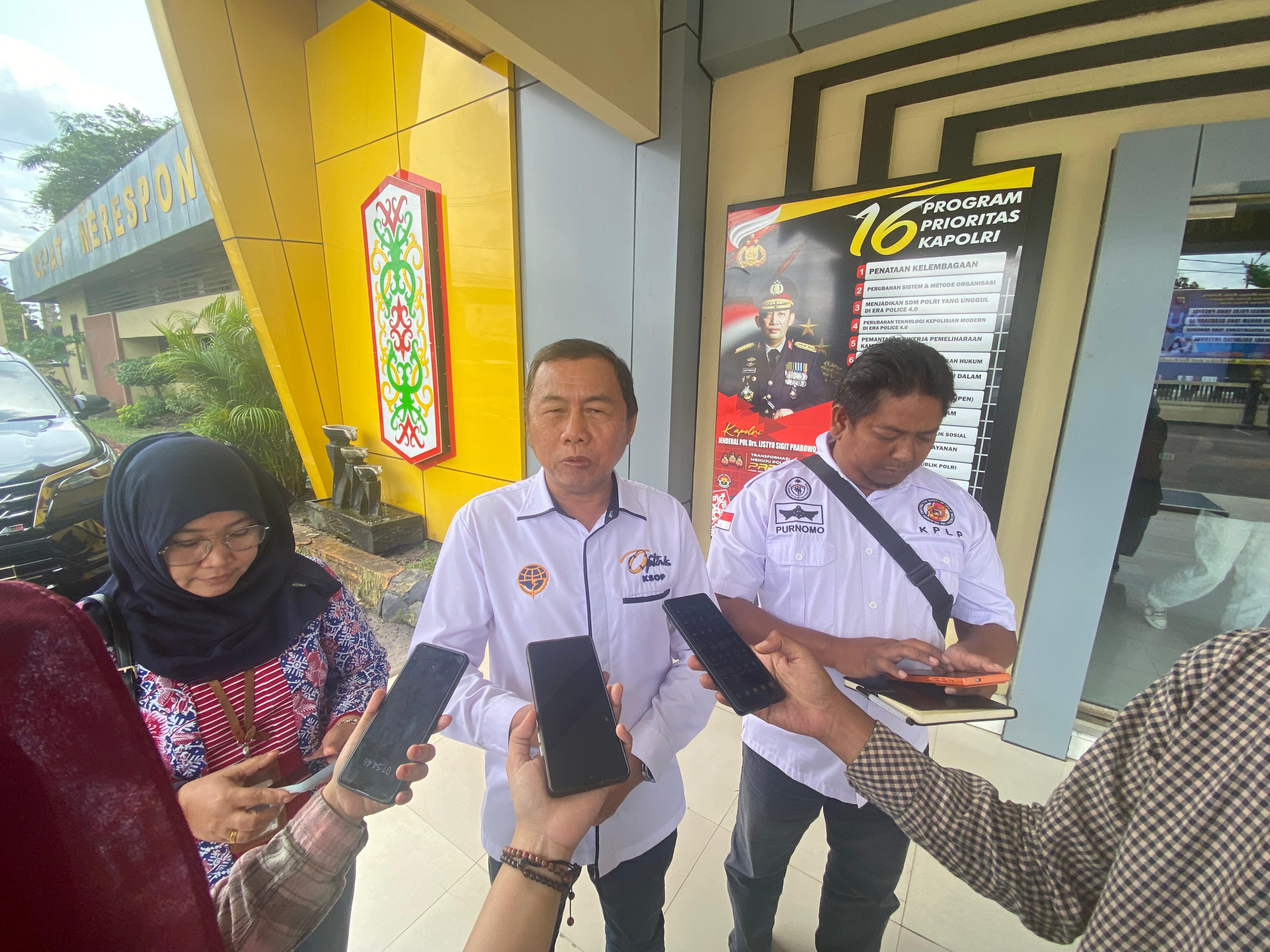 Kepala Seksi Lalu Lintas Angkutan Laut dan Usaha Kepelabuhanan KSOP Kelas III Sampit, Gusti Muchlis.