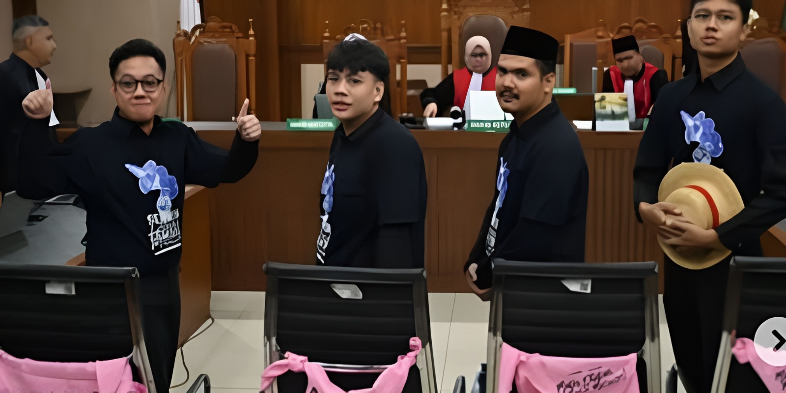 Menyoroti putusan majelis hakim PN Jakarta Pusat yang memvonis bebas Delpedro Cs buntut aksi demonstrasi besar pada Agustus 2025. (Instagram.com/@undercover.id)