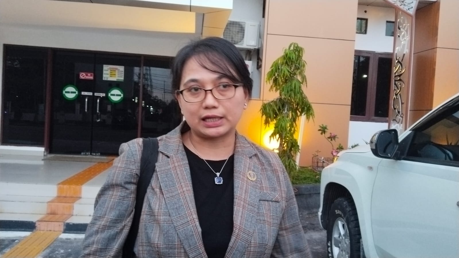 Penasihat hukum Prof Yetri, Kartika Candrasari, SH, MH 