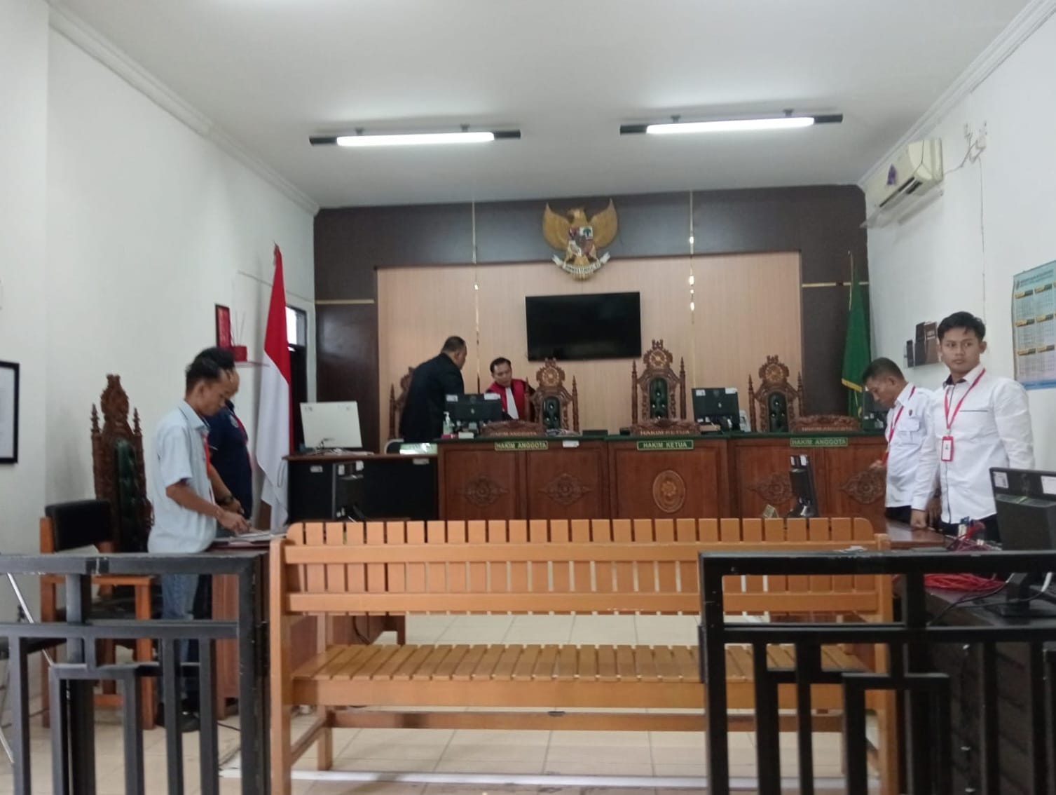 Tim Bidkum menghadiri sidang praperadilan. HUMAS