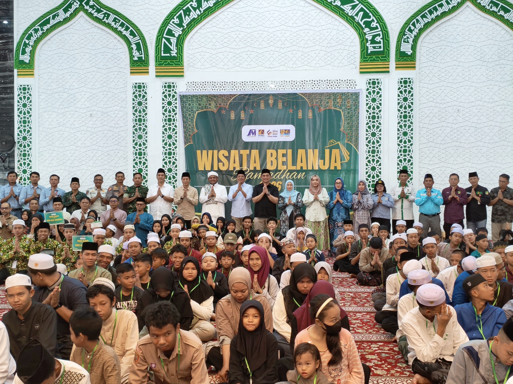 Bupati Shalahuddin dan jajaran bersama tim management PT SMM beserta seluruh peserta pada pembukaan kegiatan Belanja Ramadan 1447 H. RENO SAPUTRA/KALTENG POS