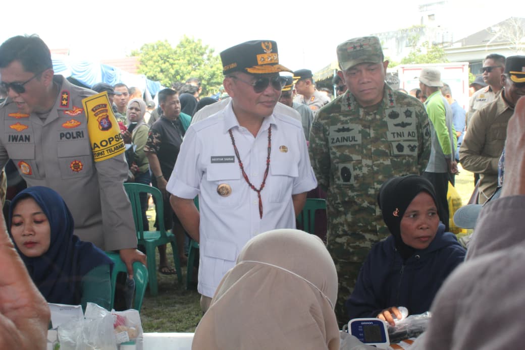 Pangdam XXII/Tanjungpura,&nbsp;Zainul Arifin bersama Kapolda Kalteng Mendampingi Gubernur Agustiar Sabran. PENDAM
