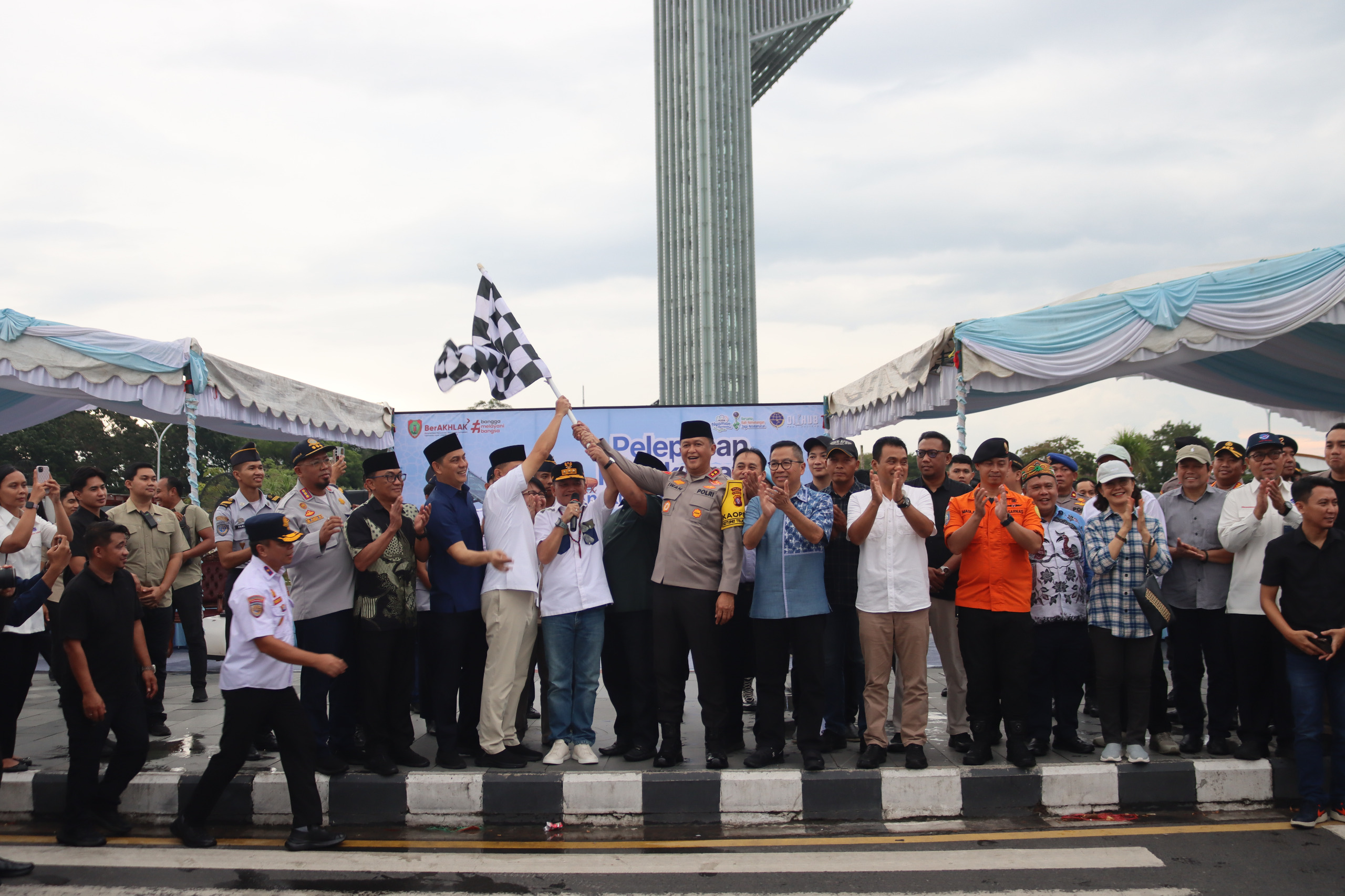 Pelepasan pemudik gratis. HUMAS