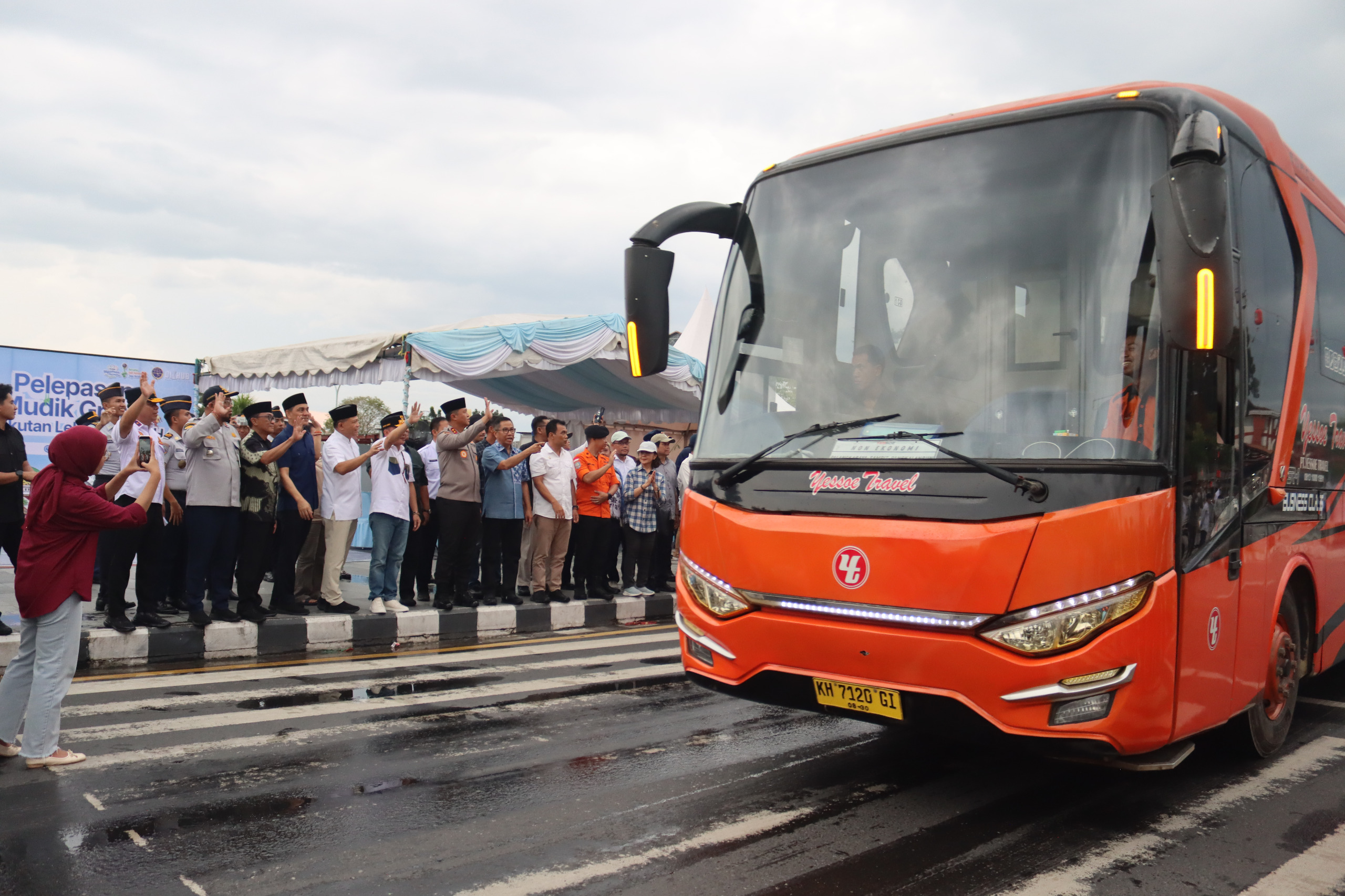 Pelepasan pemudik gratis. HUMAS