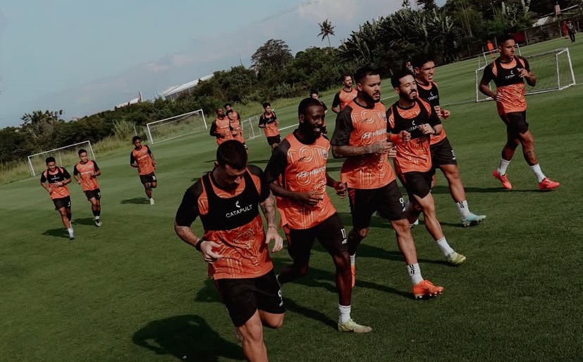 Suasana latihan perdana Persija Jakarta usai libur Lebaran di Persija Training Ground, Sawangan, Senin (23/3/2026) sore WIB. (Sumber: Instagram @persija)