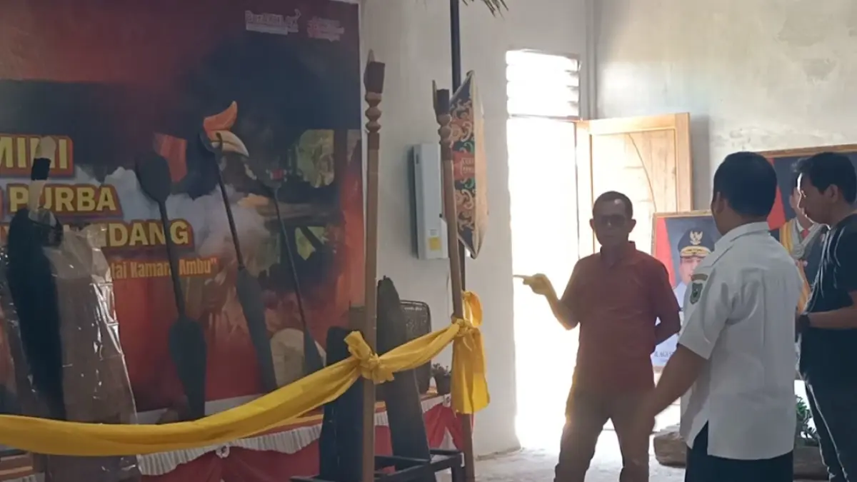 Berbagai artefak yang diduga berasal dari Kerajaan Kota Bataguh Negeri Tanjung Pematang Sawang.HARTOYO/KALTENG POS