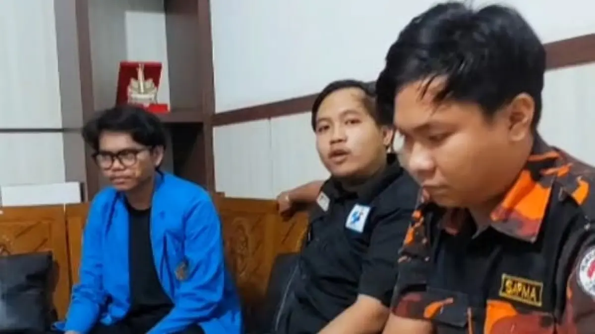 Ketua SAPMA Pemuda Pancasila Kotim, Mukhlan bersama OKP lainnya saat audiensi dengan Ketua KONI Kotim.BAHRI/KALTENG POS