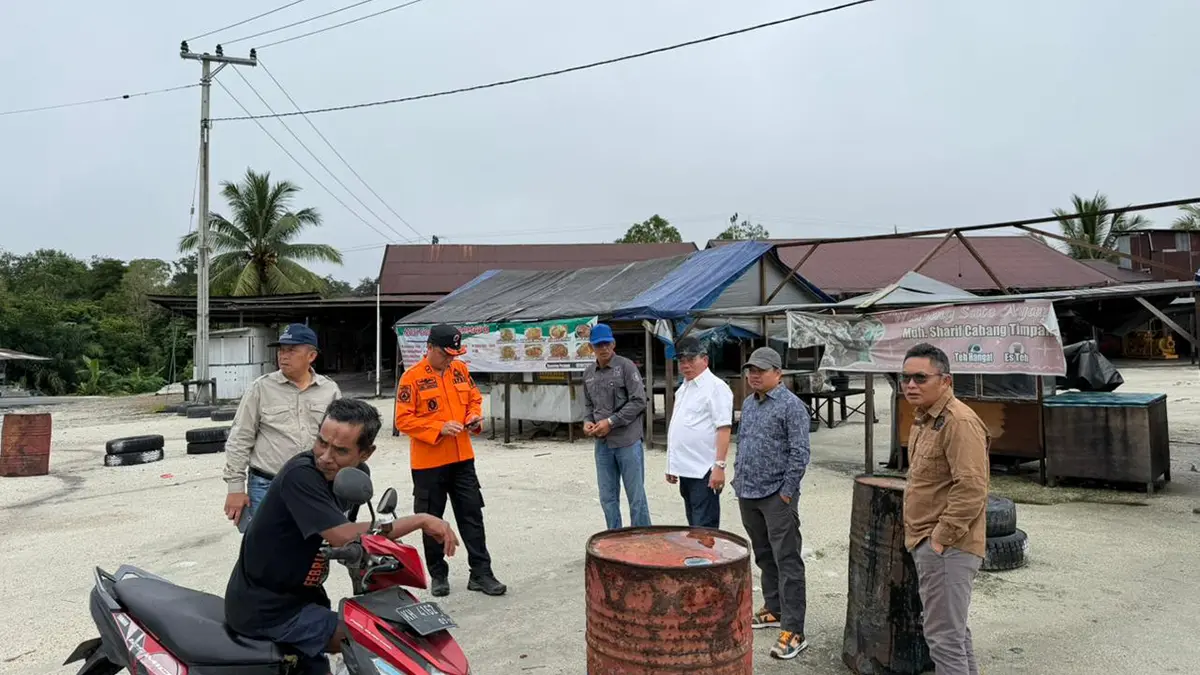 Bupati Kapuas H Muhammad Wiyatno melakukan pengecekan infrastruktur di Kecamatan Timpah.HUMAS