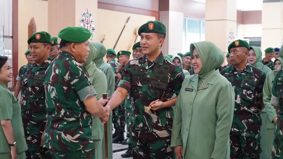 Dandim 1016/Palangka Raya mengikuti Laporan Korps Kenaikan Pangkat di Aula Makodam. PENDAM