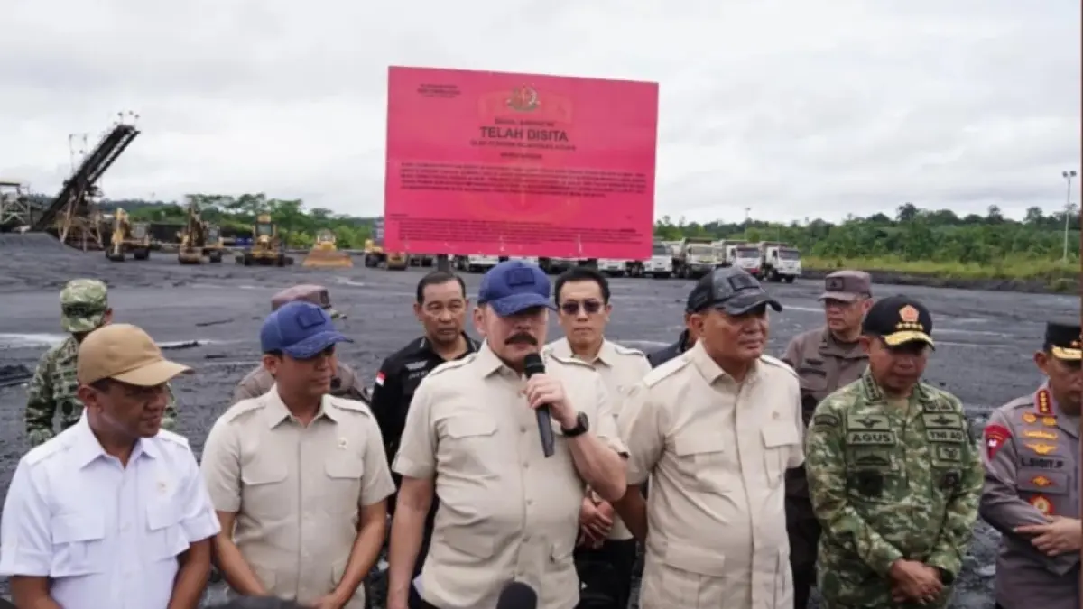 Jaksa Agung RI, ST Burhanuddin saat berada di lokasi PT AKT.KEJAGUNG