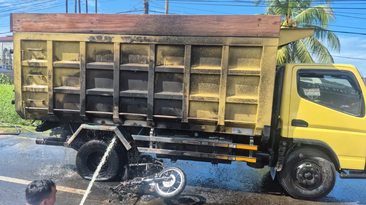 Kondisi truk dan sepeda motor yg kecelakaan.HUMAS POLRESTA