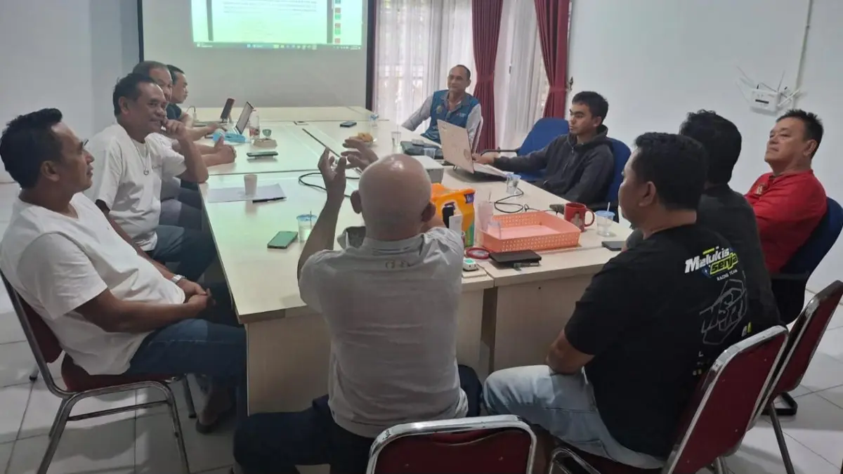 KONI Kalteng saat rapat merekap hasil pendaftaran atlet Porprov Kalteng 2016.Humas