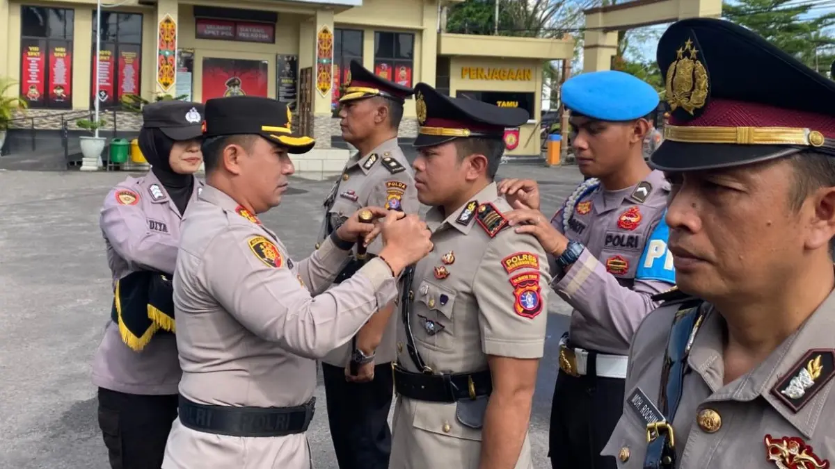 Kapolres Kotim, AKBP Resky Maulana Zulkarnain memimpin sertijab mutasi April 2026.Miftahul Ilma/kaltengpos.jawapos.com