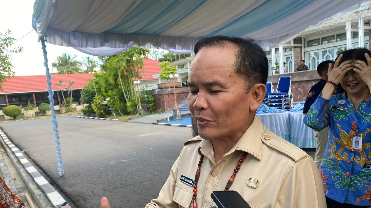 Gubernur Agustiar Sabran soroti kenaikan harga plastik.