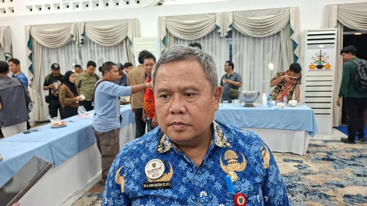Kepala Dinas Pekerjaan Umum dan Penataan Ruang (PUPR) Kalteng, Juni Gultom