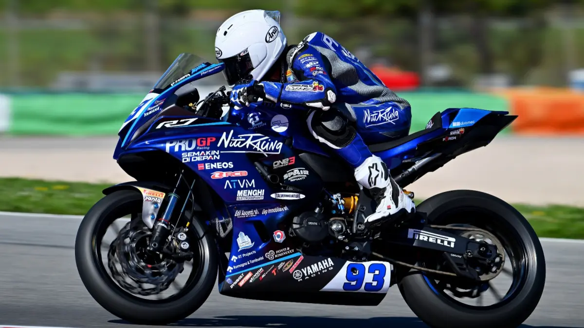 Arai Agaska gaspol latihan di Eropa.Yamaha