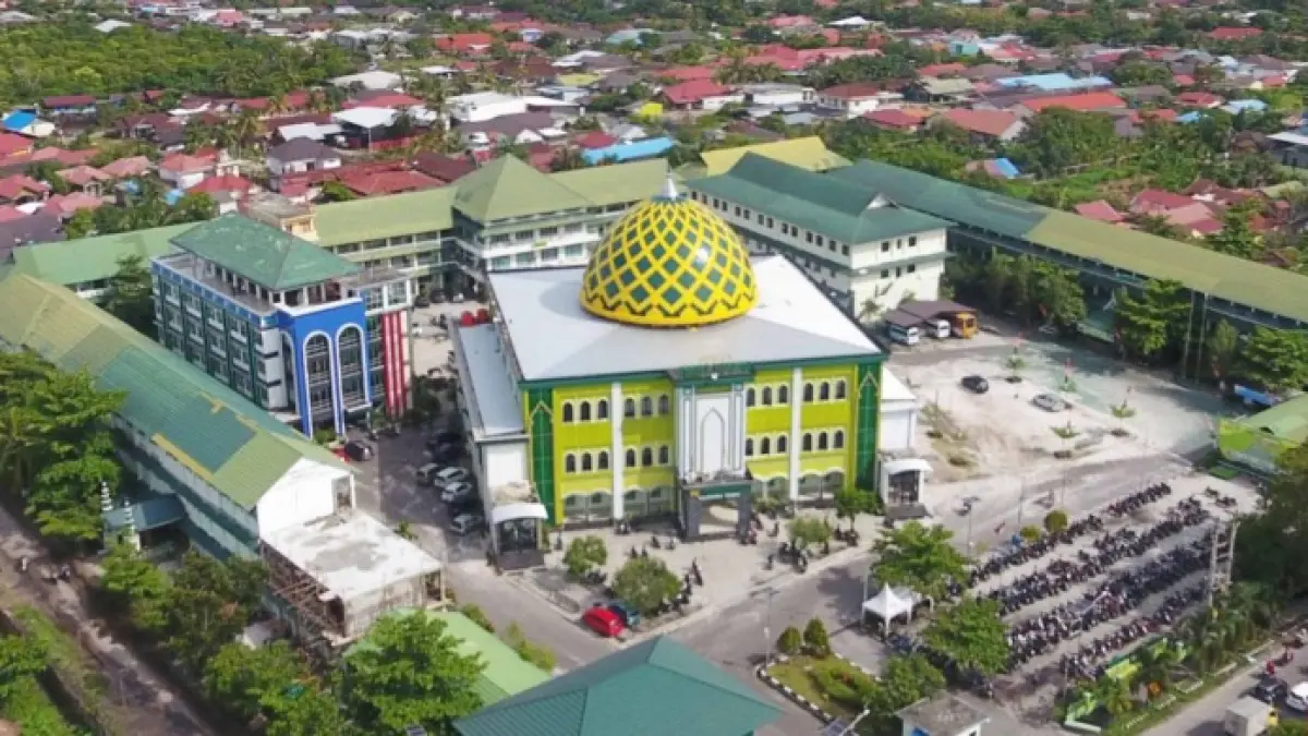 Biaya dan lokasi wisuda UMPR menjadi pergunjingan, pihak kampus pun menjelaskan.Laman UMPR